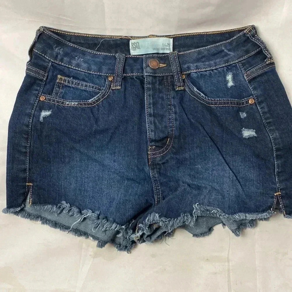 SET- 3 PAIRS OF JEAN SHORT 2-SIZE 28 1- SIZE 25 KYLIE & KENDALL, AM EAGLE - Picture 10 of 12